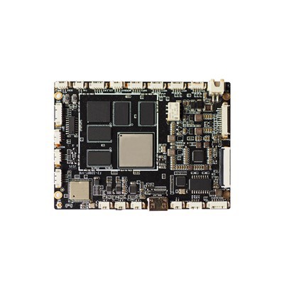 Card robust de control al mișcării pentru sisteme CNC și robotizate